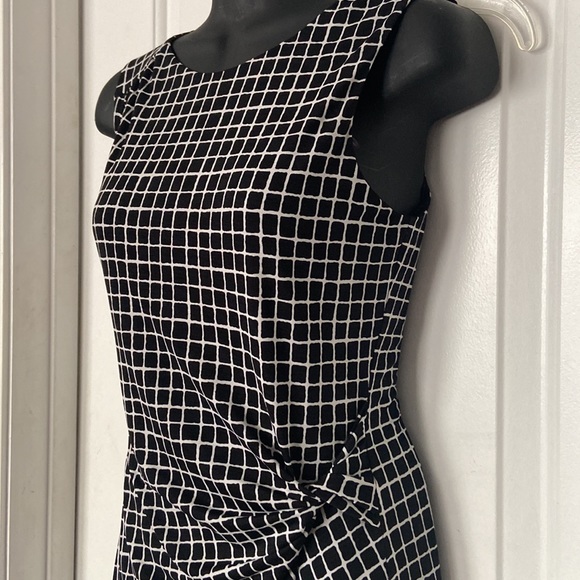 Nine West black with white printed squares draped on side midi dress - Picture 4 of 8